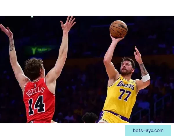 东契奇复出砍42分12助攻湖人力克骑士 里夫斯艾顿双双贡献精彩表现