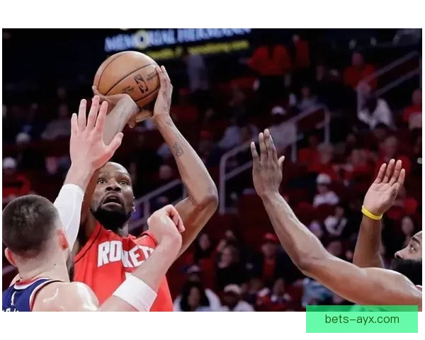 乌度卡因伊森状态低迷调整阵容考察谢泼德希望杜兰特主场超越乔丹